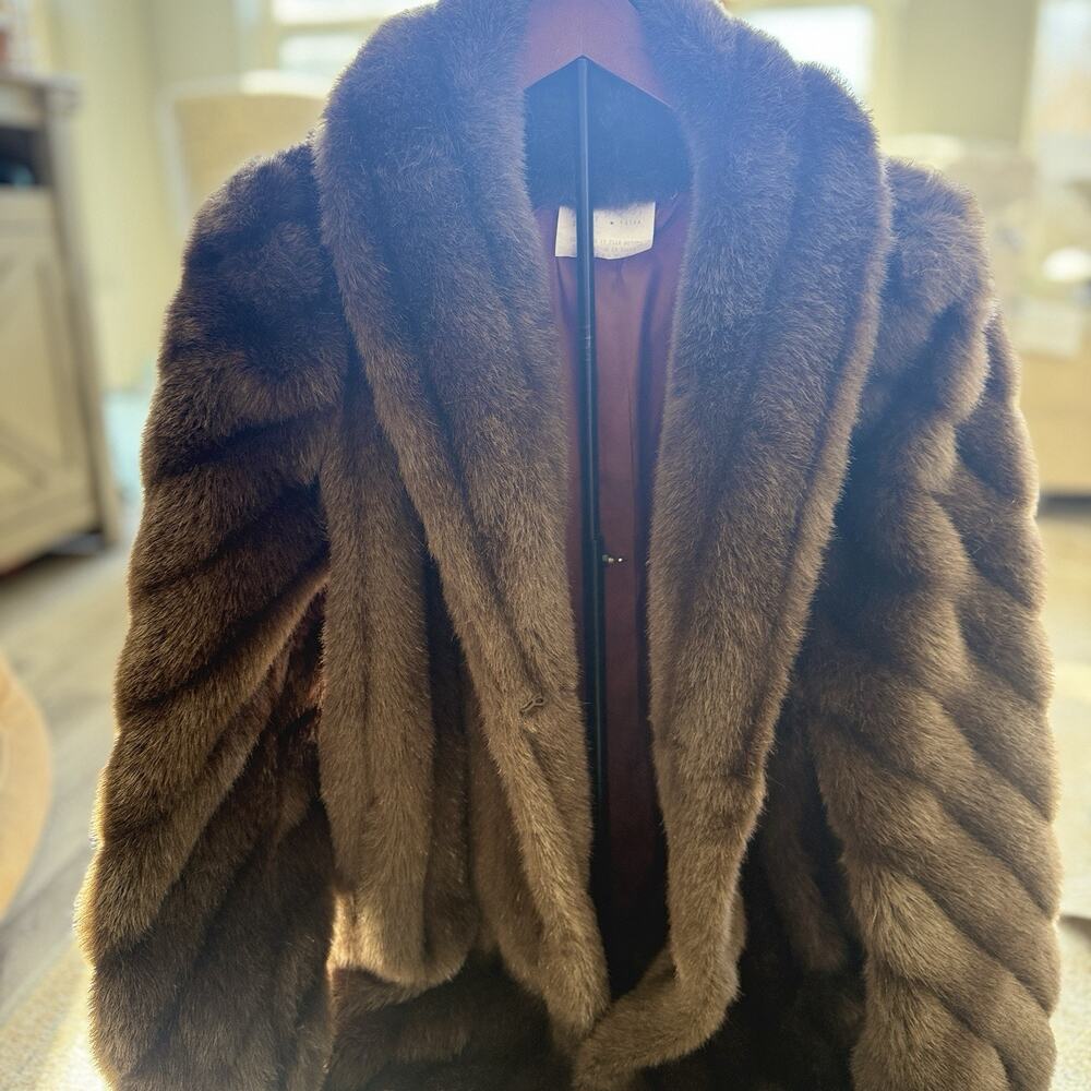 Authentic Vintage Mink Fur Coat – Rich Espresso Brown, Timeless Luxury, Size 8 - Picture 6 of 15